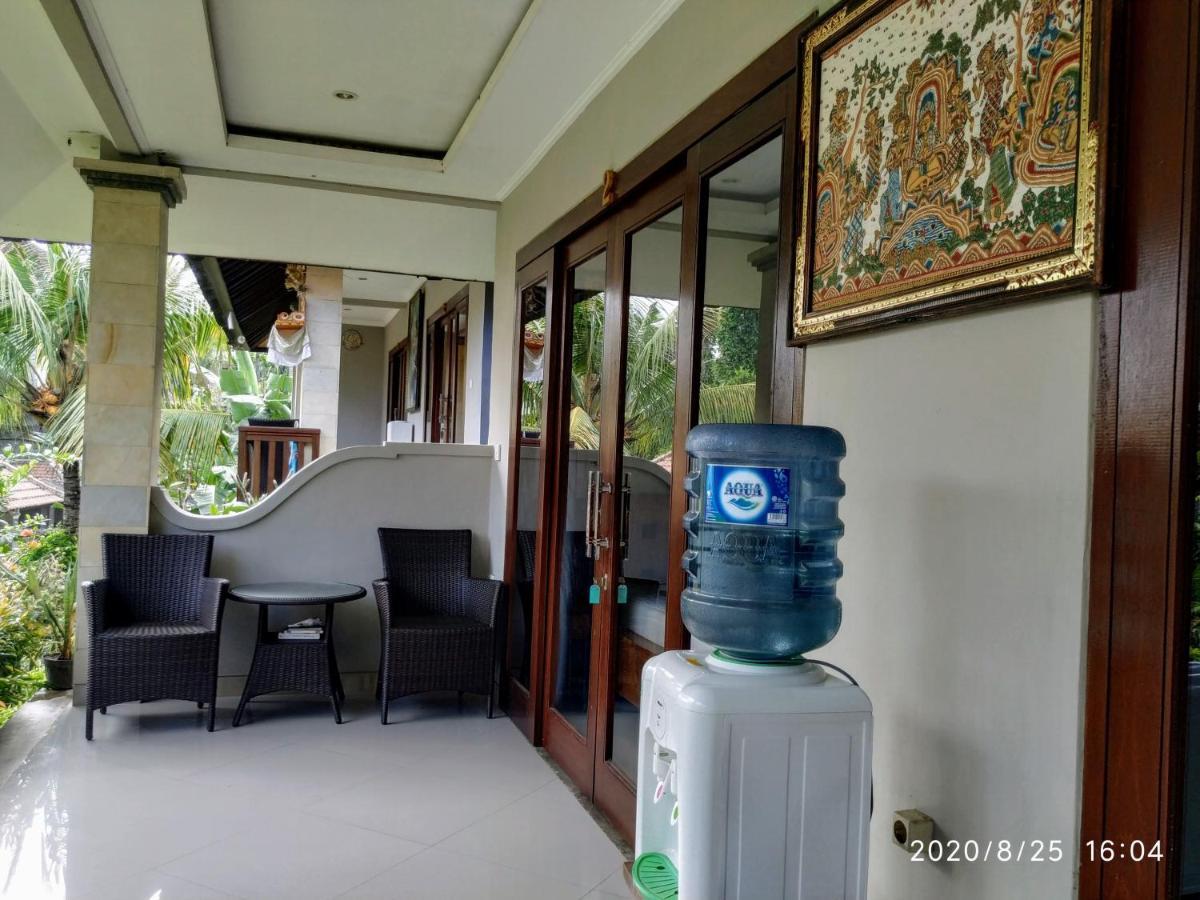 Putu'S Paradise Guesthouse อูบุด ภายนอก รูปภาพ