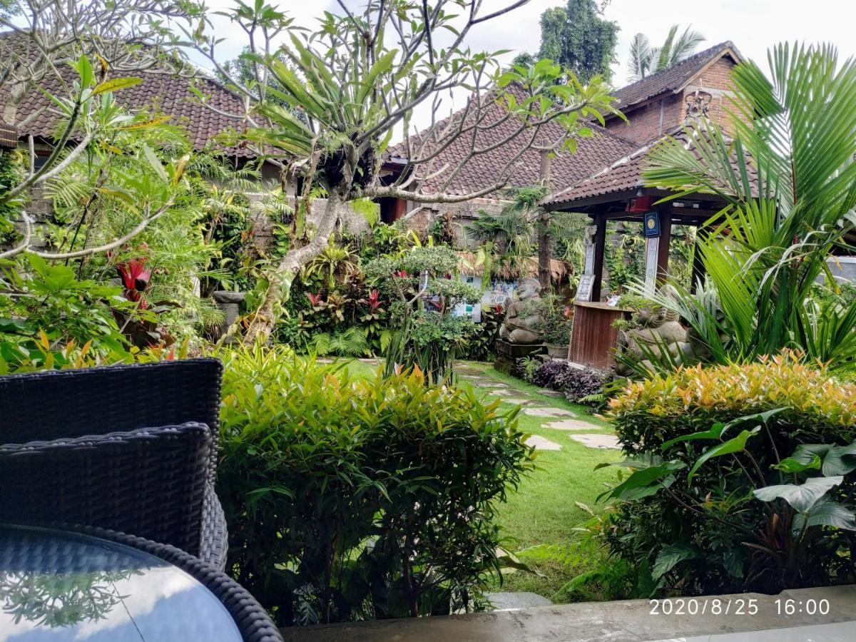 Putu'S Paradise Guesthouse อูบุด ภายนอก รูปภาพ